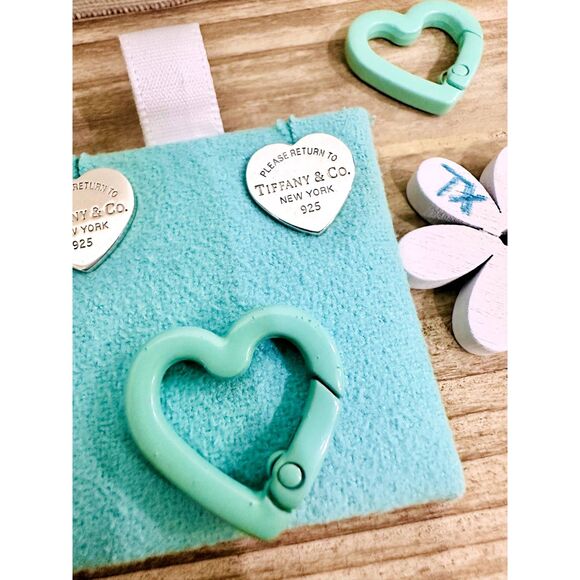 RARE MEDIUM Return to Tiffany Heart Earrings, Silver - Picture 5 of 16